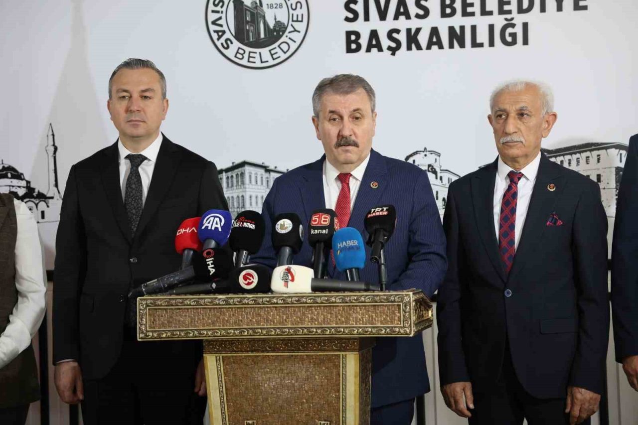 Destici: “Ortada bir hırsızlık varsa elbette ki savcılar bunu soruşturacaktır”