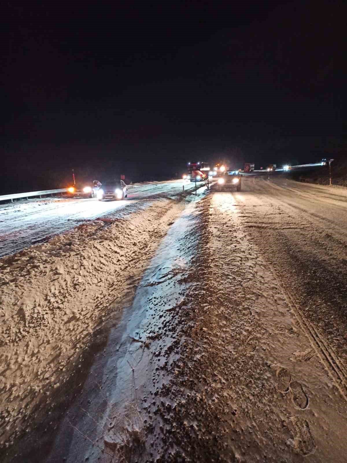 Kar ve soğuk ulaşımda aksamalara neden oldu