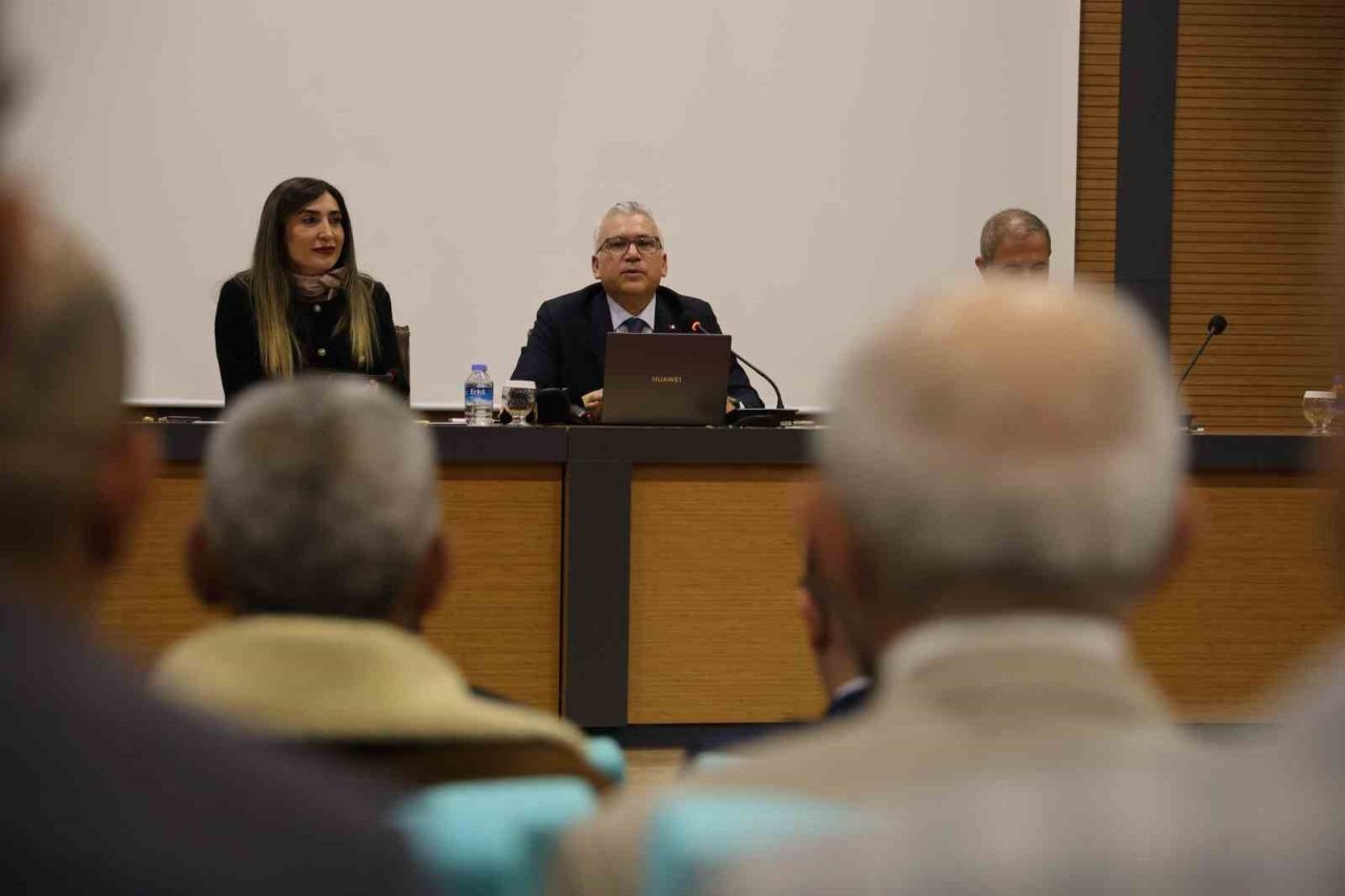 Sivas Valisi Şimşek: “Camiler de bizim, cemevleri de”