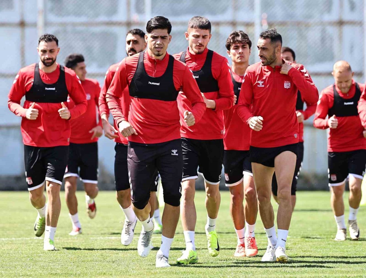Sivasspor’da Antalyaspor maçının hazırlıkları devam ediyor