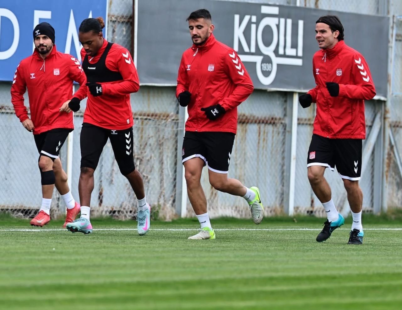 Sivasspor’da Kasımpaşa maçı hazırlıkları başladı