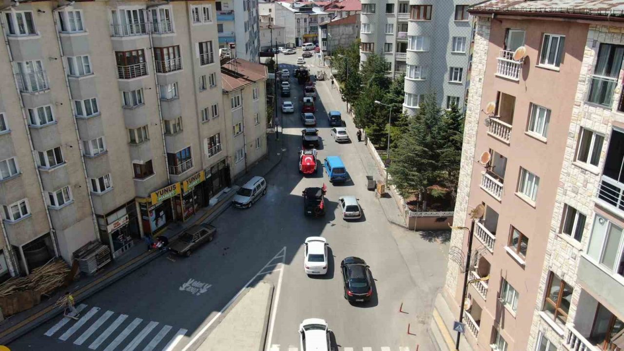 Sivas’ta daha önce görülmemiş 23 Nisan kutlaması öğrencileri şaşırttı