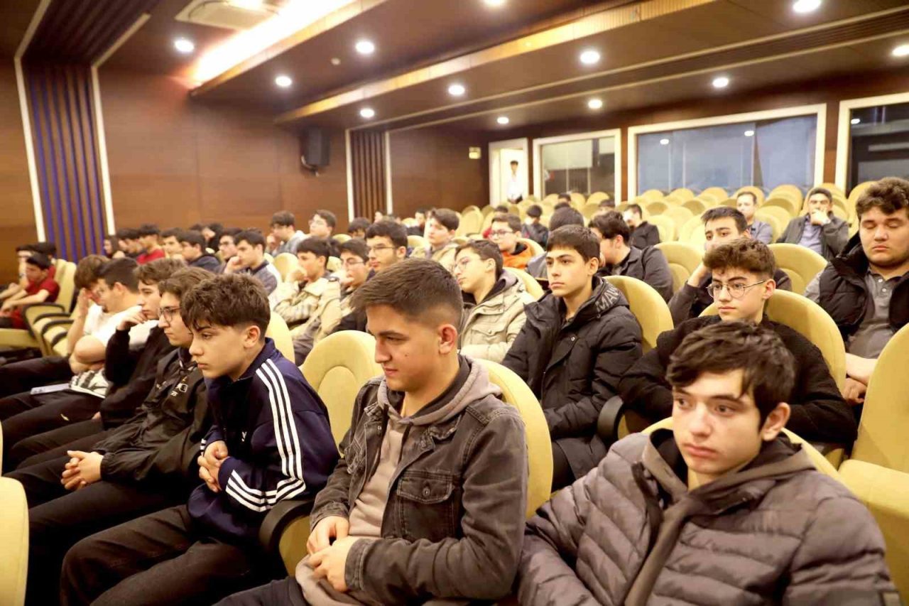 Sivas’ta mesleki eğitim forumu düzenlendi