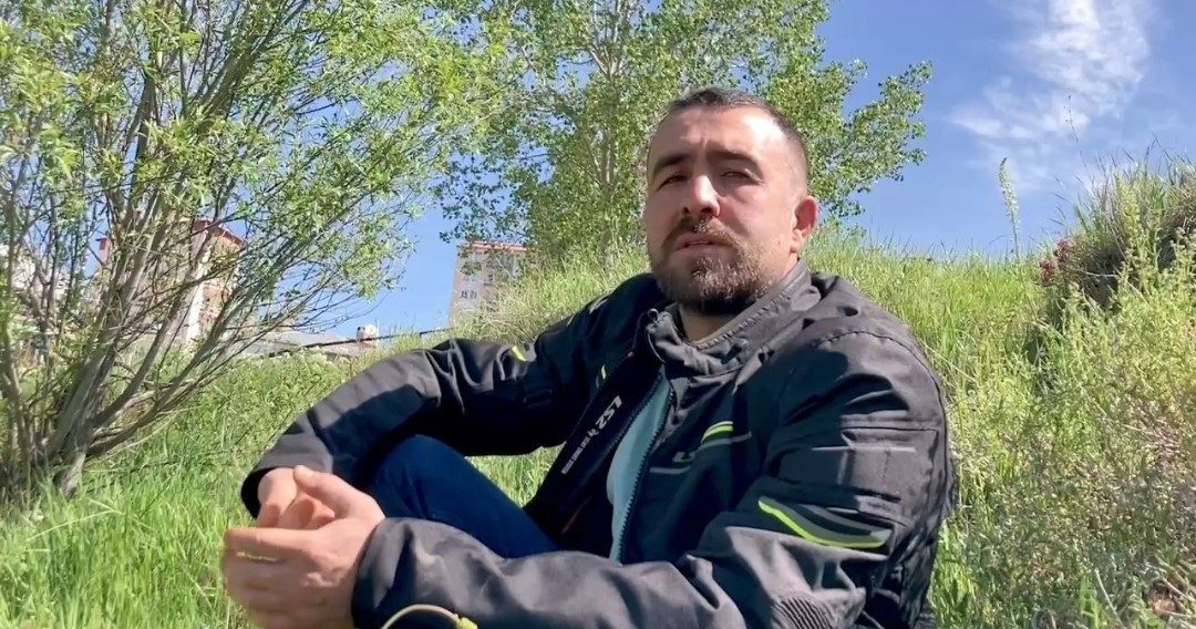 Merakı başına dert oldu, çaresiz kalan tilkinin yardımına onlar koştu