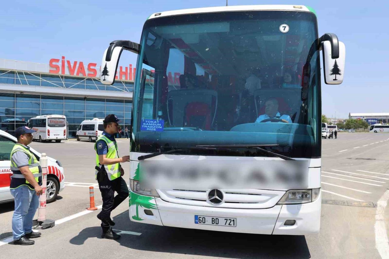 Sivas’ta bayram öncesi trafik denetimleri arttı