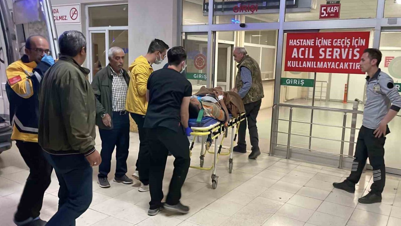 Sivas’ta kan donduran olay: Kardeşini öldürdü, diğer kardeşi ve kendi oğlunu yaraladı