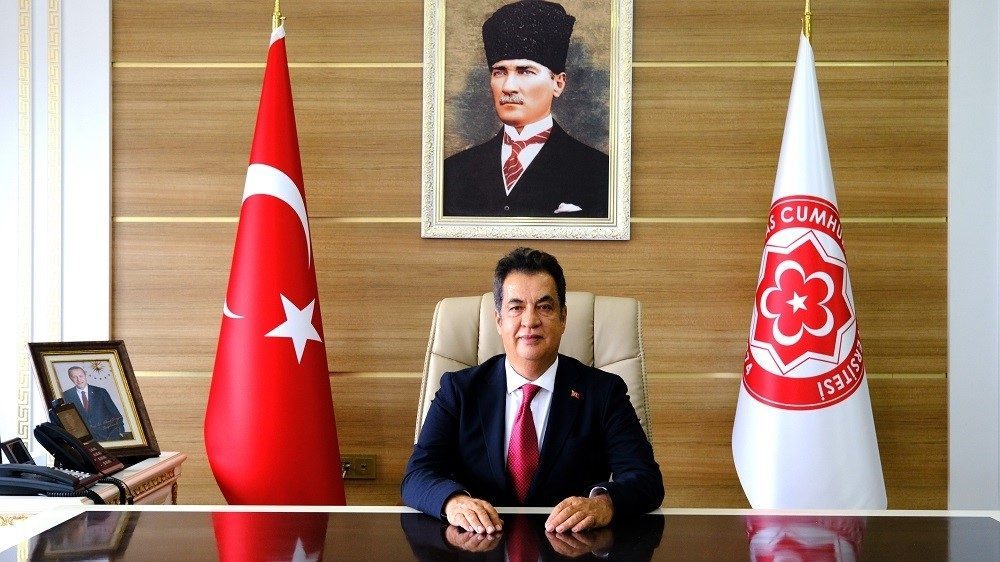 Sivas Cumhuriyet Üniversitesi personeli evlilik yıl dönümünde izinli sayılacak