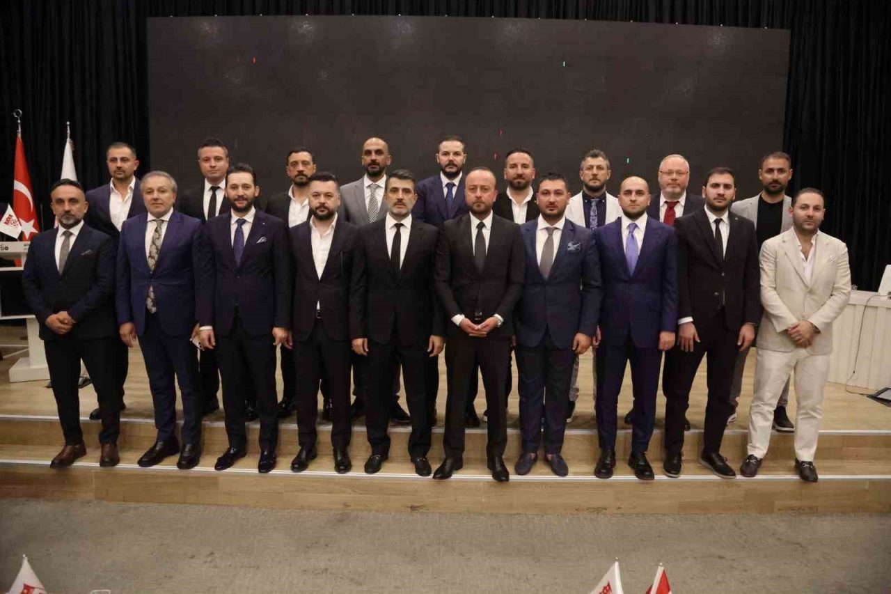 Sivasspor’da yeni yönetim kurulunda görev dağılımı yapıldı