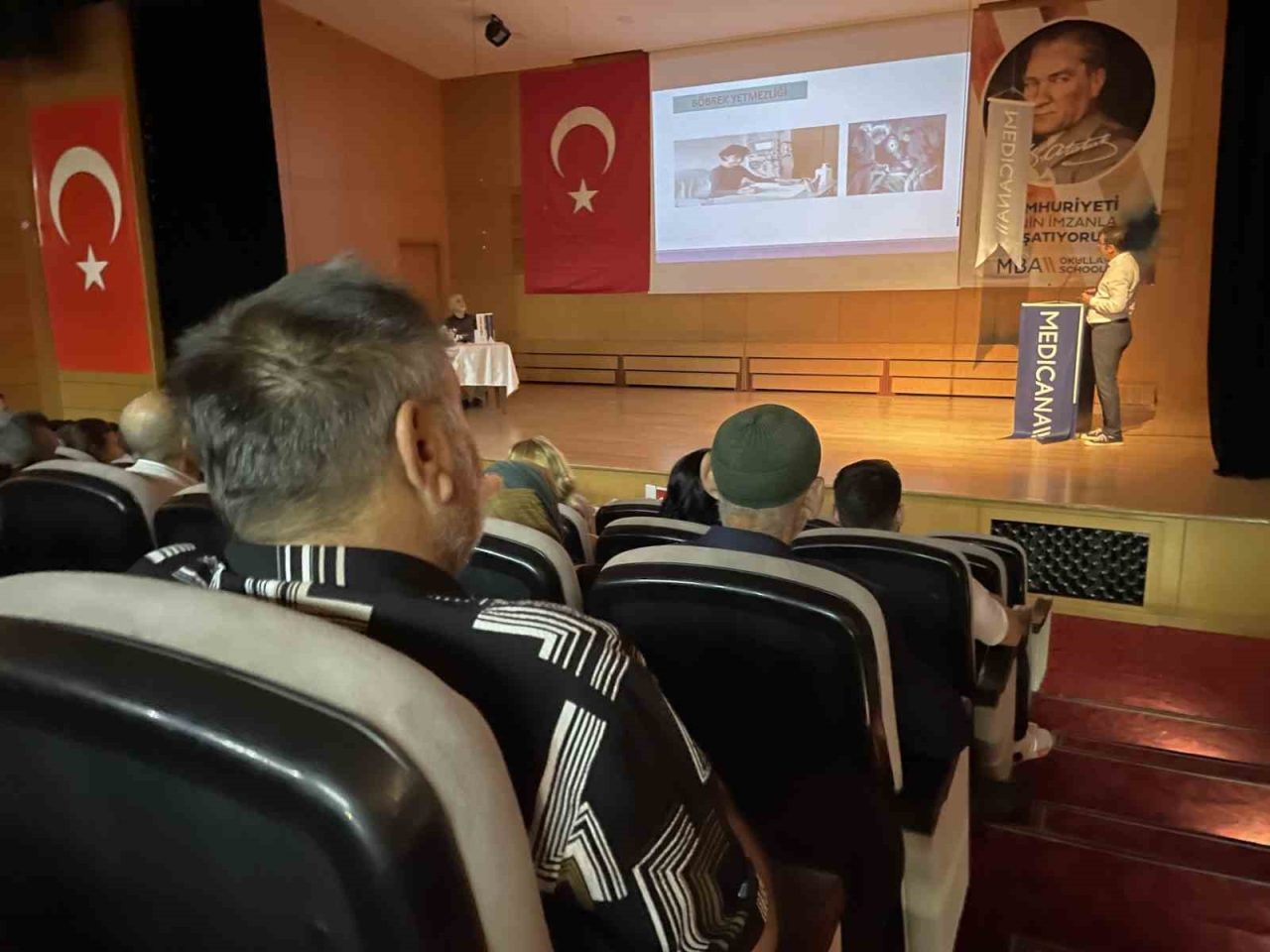 Sivas’ta böbrek nakli ve diyaliz süreci eğitimi düzenlendi