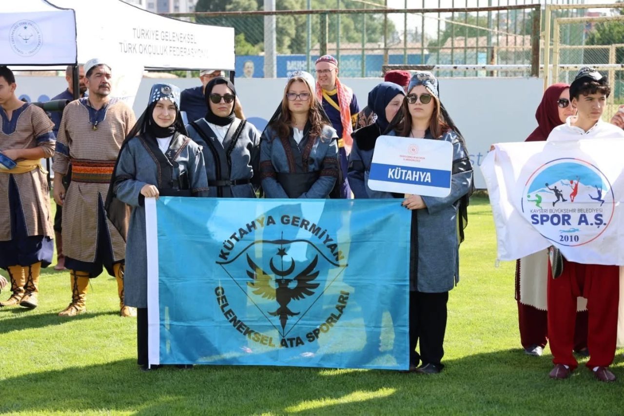 Geleneksel Türk Okçuluğu Türkiye Şampiyonası Sivas’ta başladı