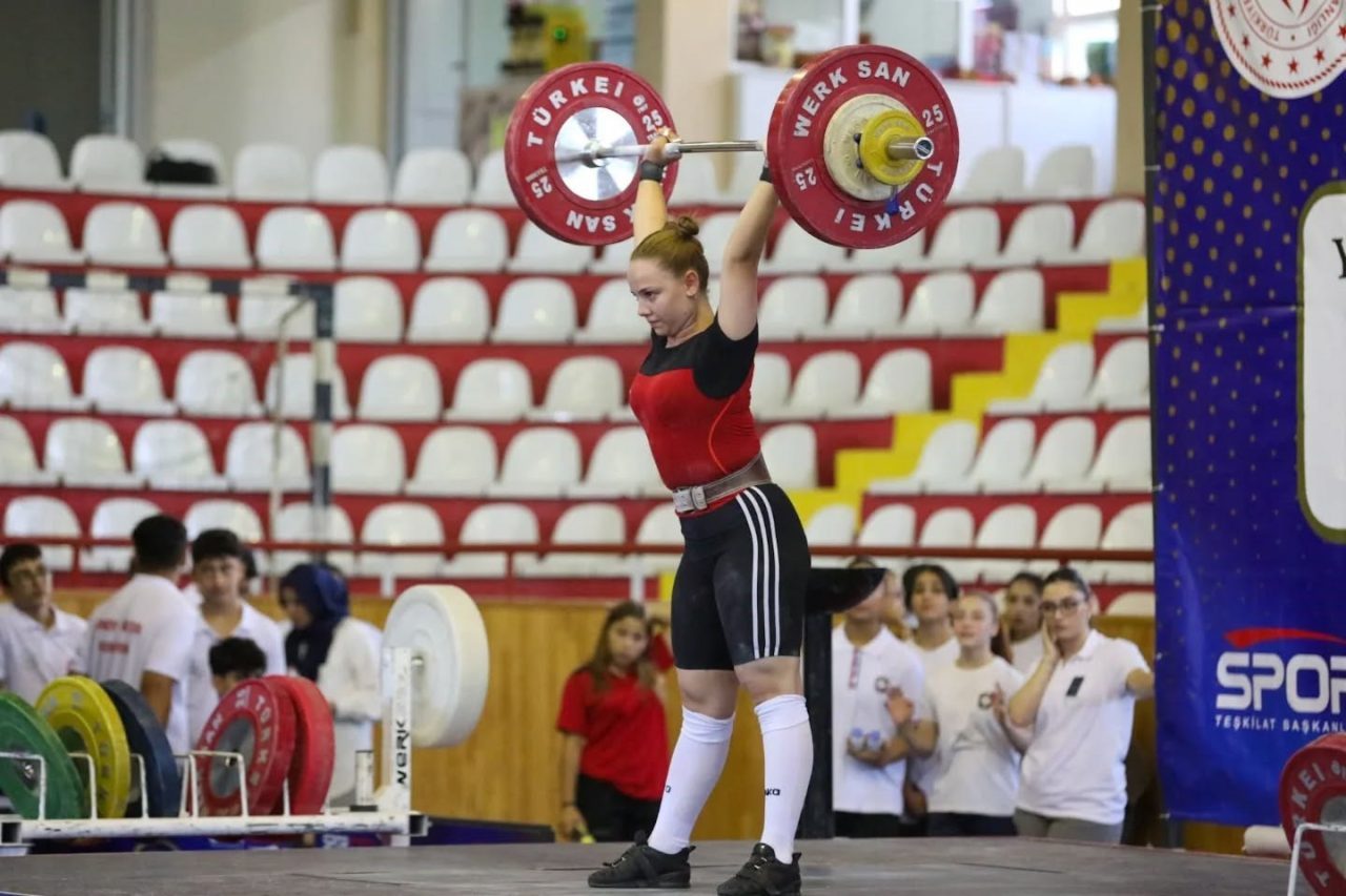 Halter Yıldızlar Kulüpler Türkiye Şampiyonası’nın açılış seremonisi yapıldı