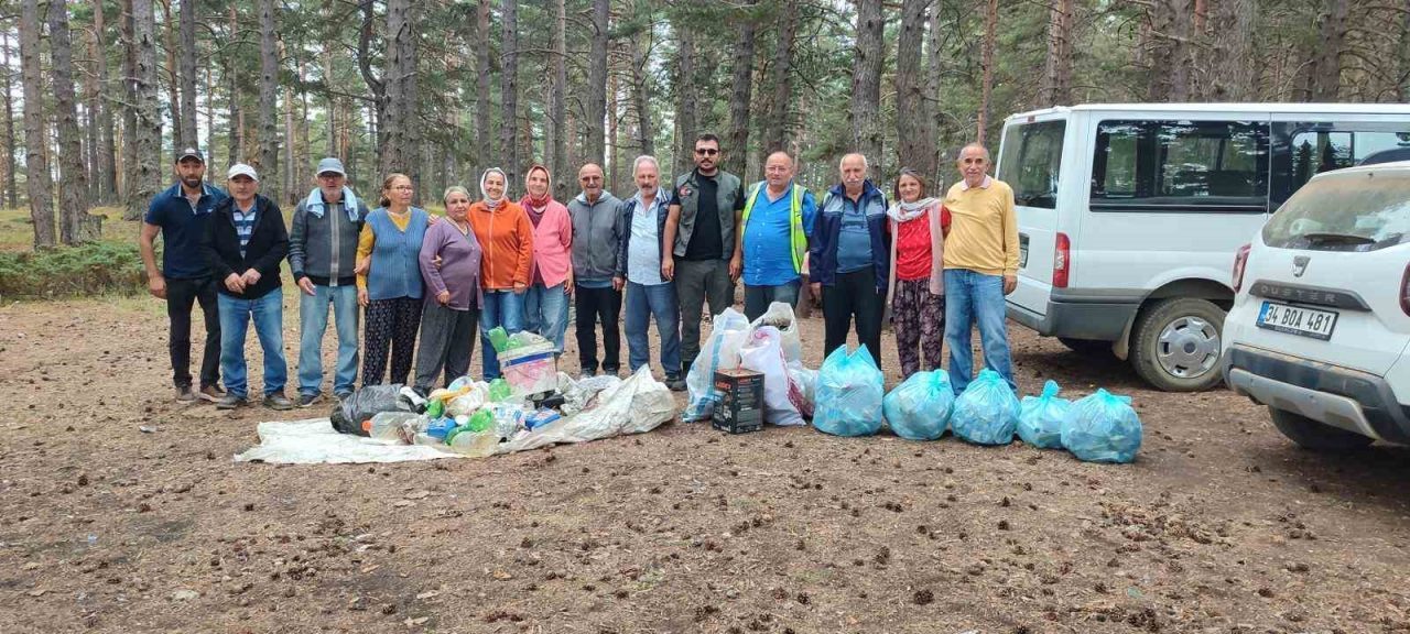Orman yangınlarından etkilendiler, köylerindeki ormanı temizlediler