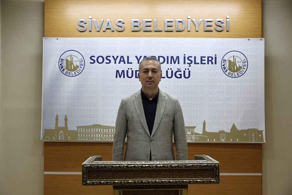 Sivas Belediyesi’nden dar gelirli öğrencilere nakit kırtasiye desteği