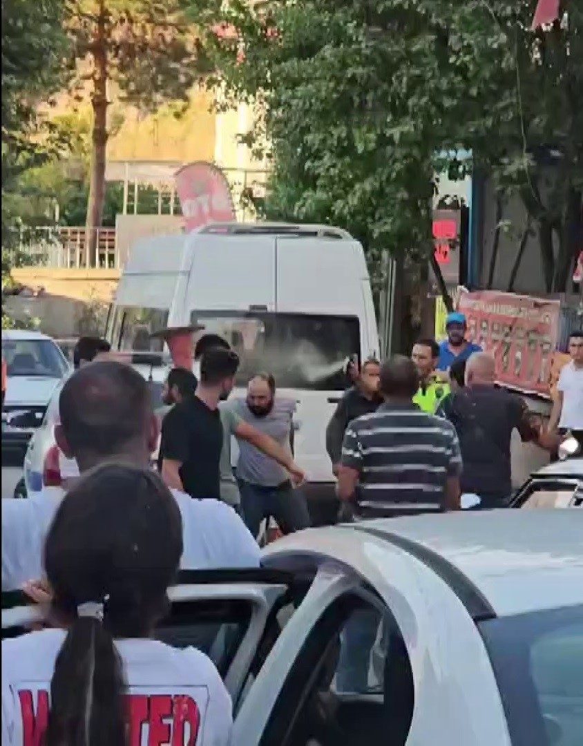 Sivas’ta borç meselesi yüzünden taraflar birbirine girdi