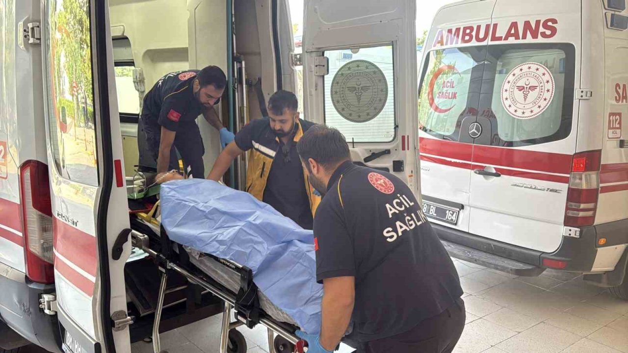 Tarım işçilerini taşıyan minibüs uçuruma yuvarlandı: 3 ölü, 4’ü ağır 18 yaralı