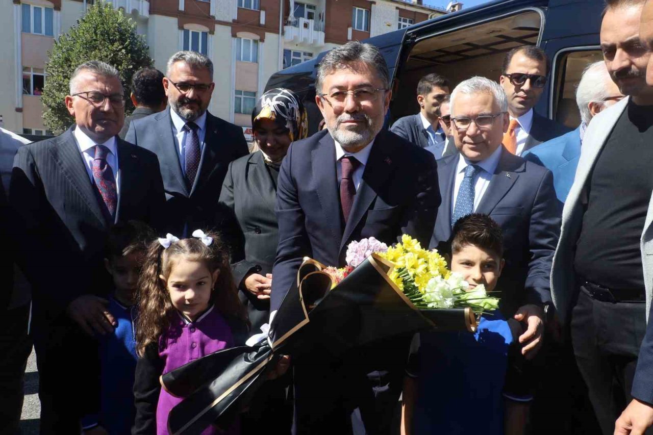 Bakan Yumaklı: “Tarımın, ormanın ve suyun olmadığı bir dünya, bizim dünyamız değildir”