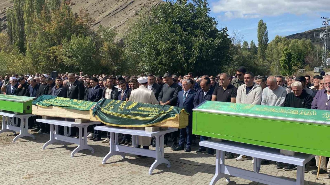 Kazadan 6 saat sonra bulunmuşlardı, bugün son yolculuklarına uğurlandılar